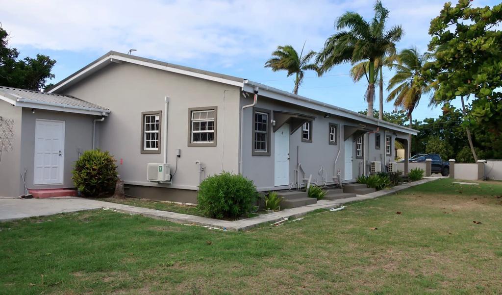 All-Inclusive Studio Apartment for Rent in Hodges Bay