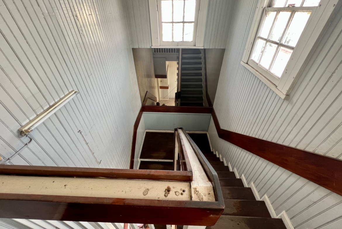 Spacious commercial building for sale in St. Mary's