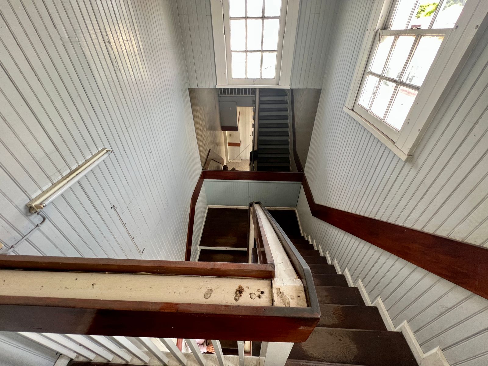 Spacious commercial building for sale in St. Mary's