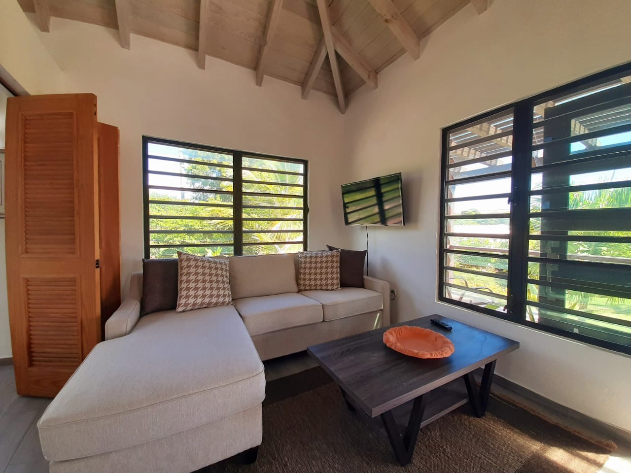 Exterior view showcasing modern architecture in Hodges Bay