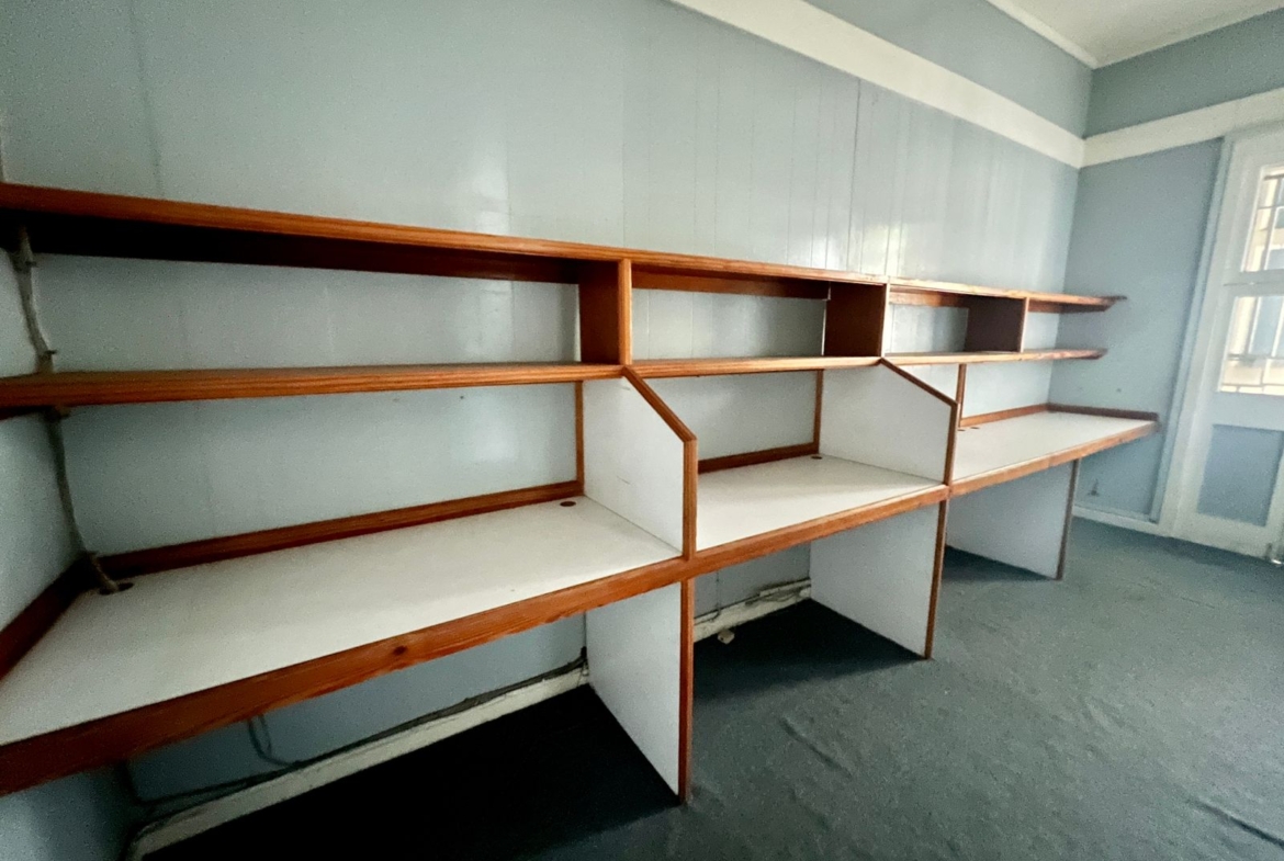 Modern commercial property in a prime Antigua location