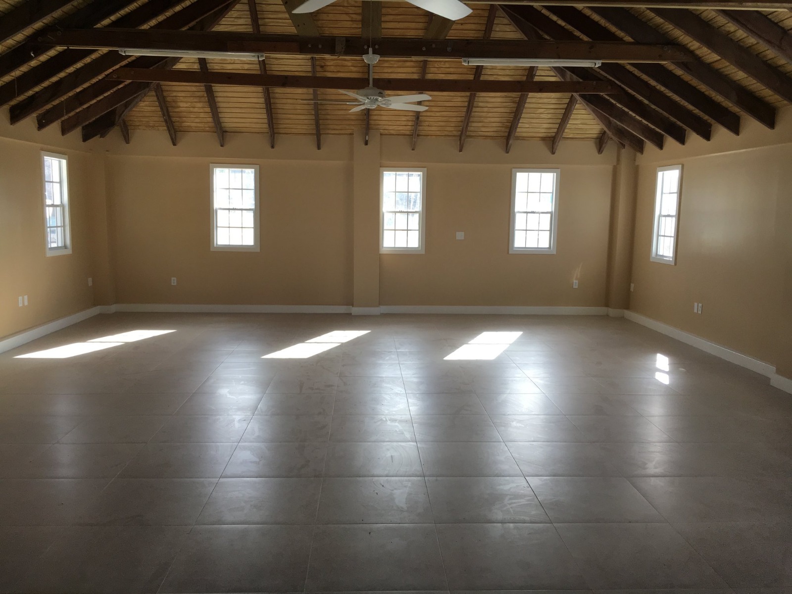 Commercial Space in Falmouth Harbour