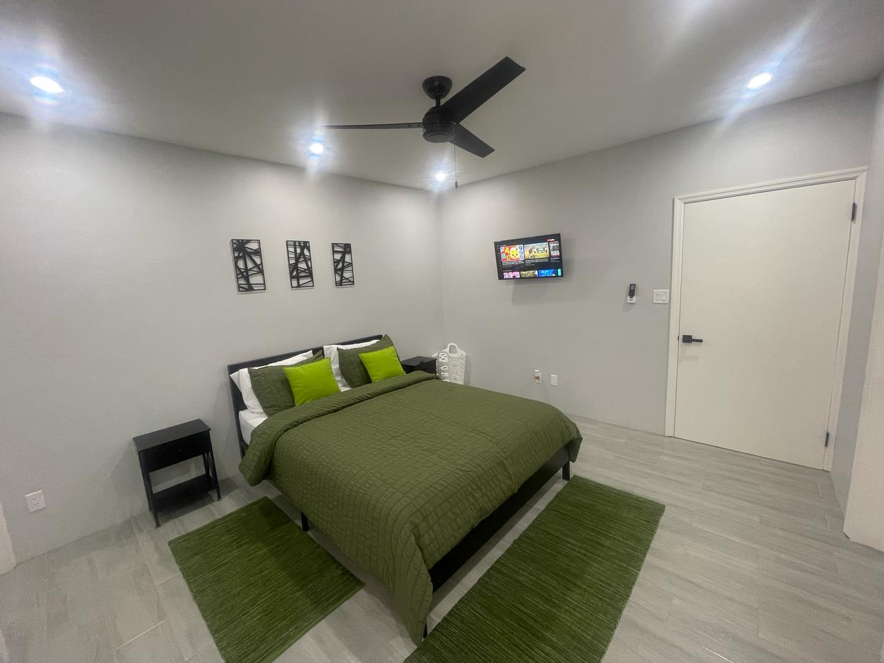 fully furnished 1Br 1 Bath Apartment located in Royals Estate - Bedroom