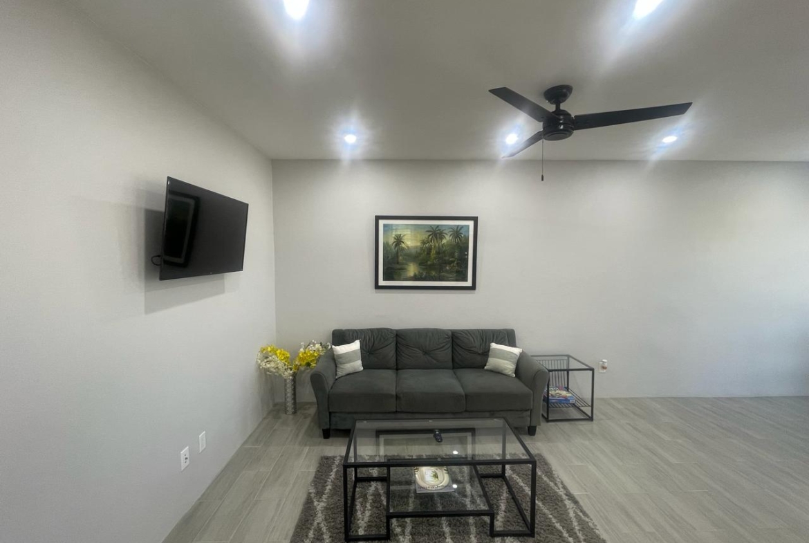 Fully furnished apartment for Rent in Royals Estate
