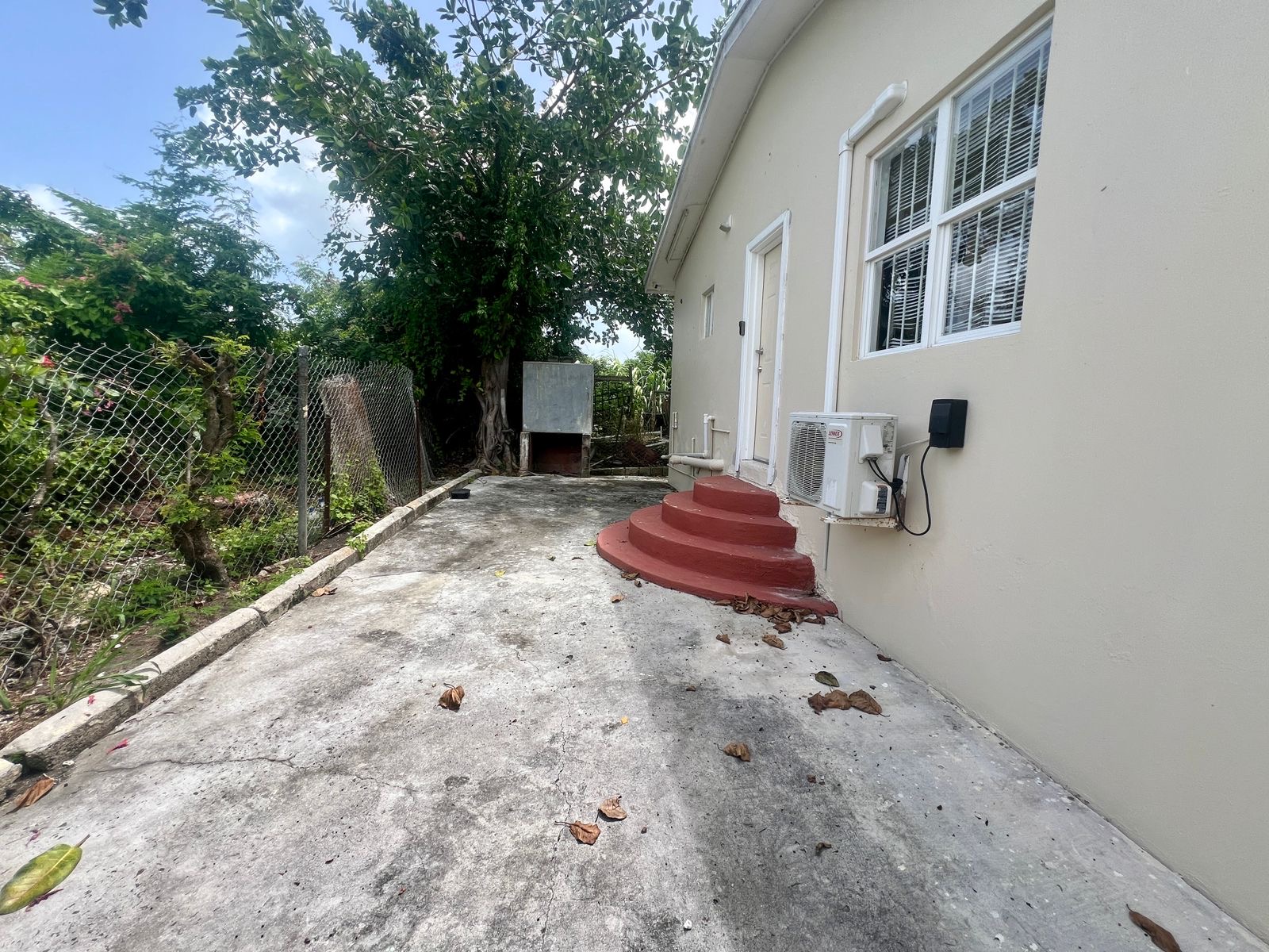 Antigua Commercial Space for Rent - Outdoor