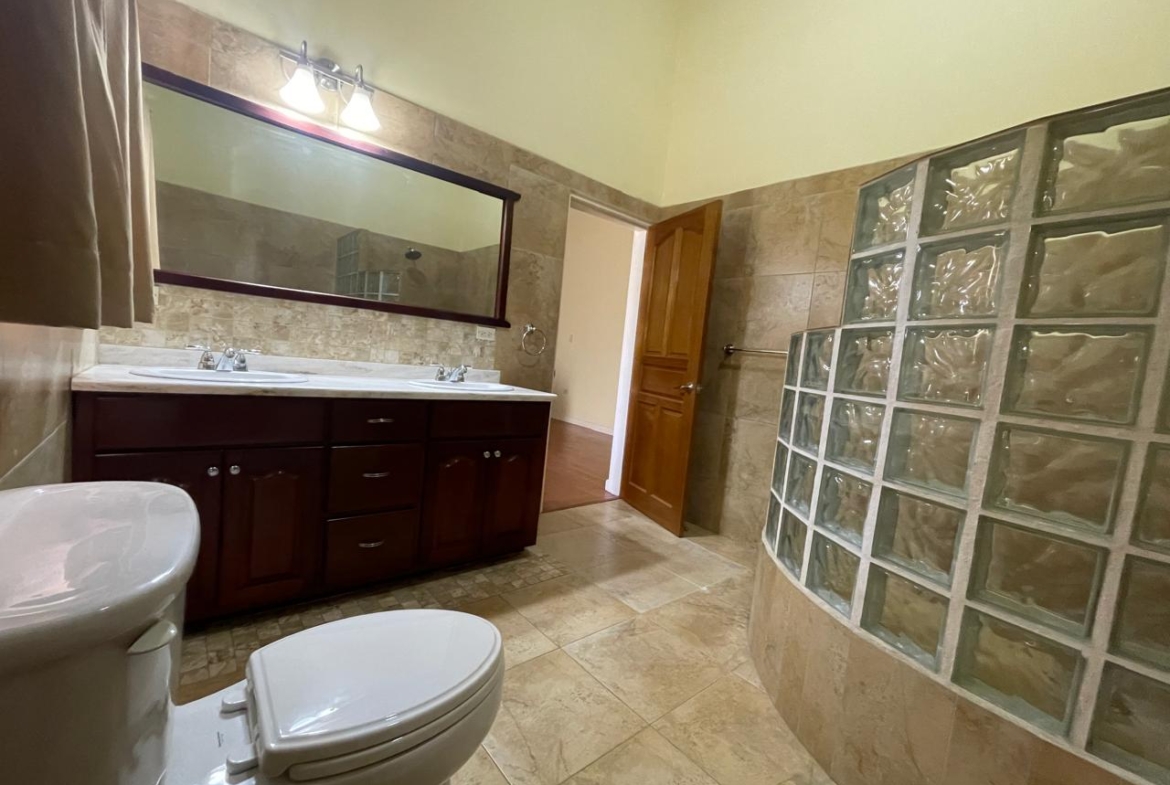Home for long leases at US$2,700/month