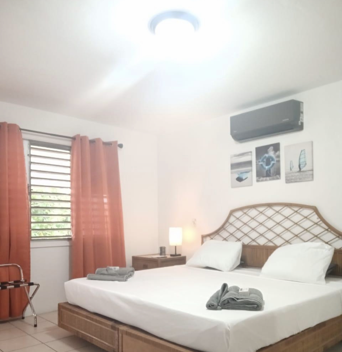 Home for Rent: Sunset Apartments Antigua - Bed room