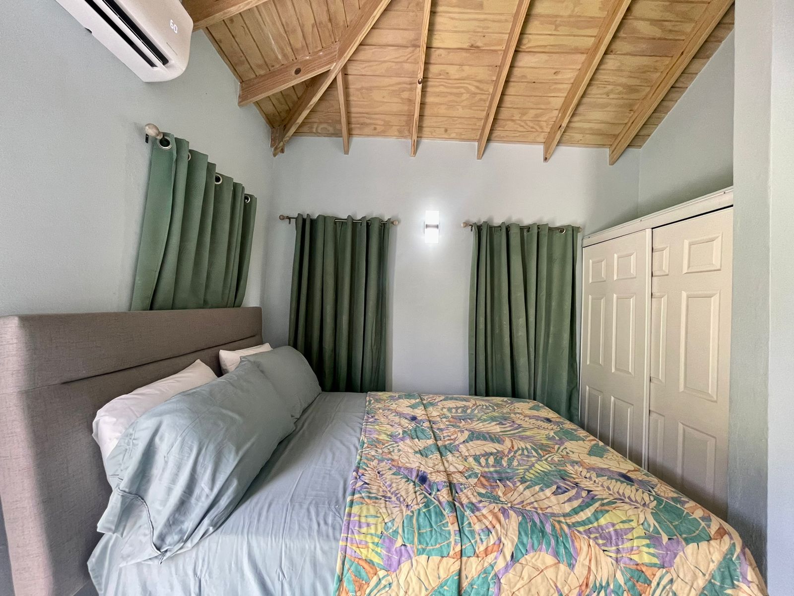 Rent a brand new one-bedroom cottage