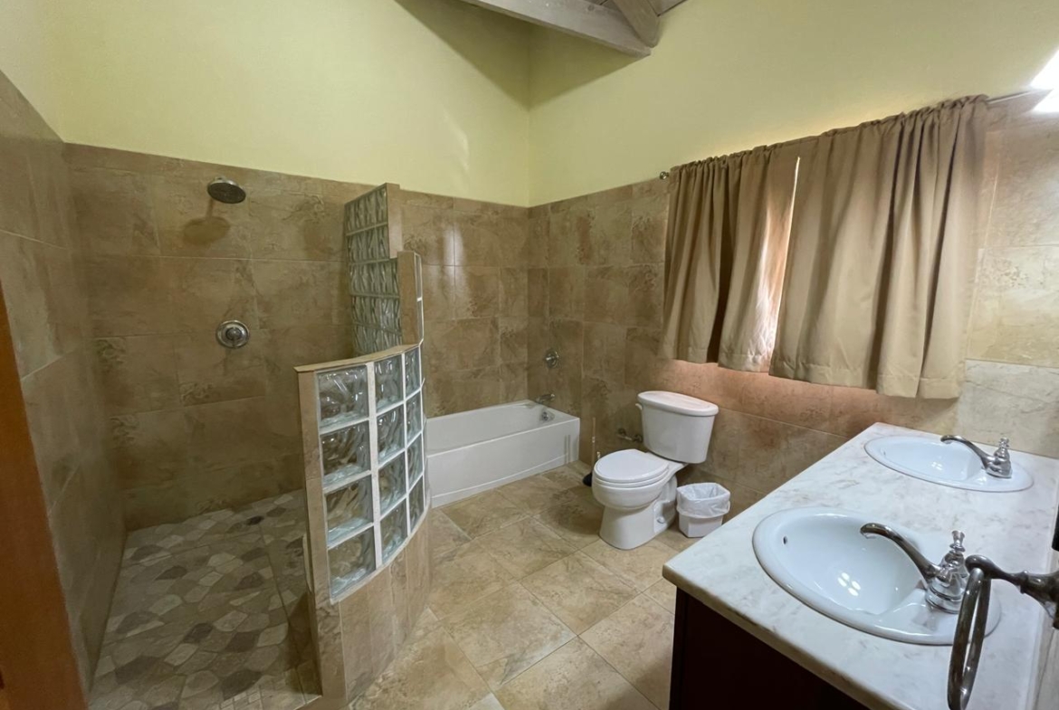 Home for Rent at Scotts Hill at US$2,700/month
