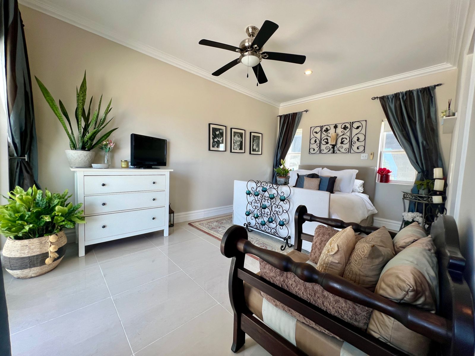 Antigua Home for Sale in Paradise View