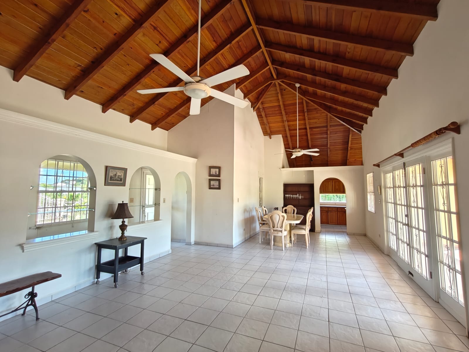 3 bedroom, 2 bathroom home for sale in Hodges Bay