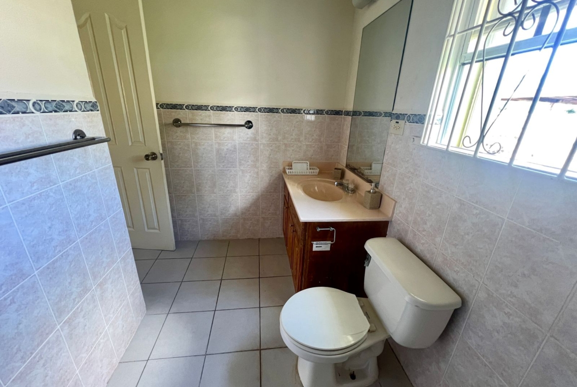 Home for sale in at 296,017 USD Washroom
