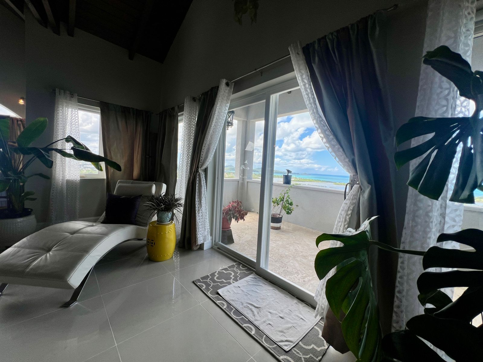 Waterfront Home for Sale in Paradise View