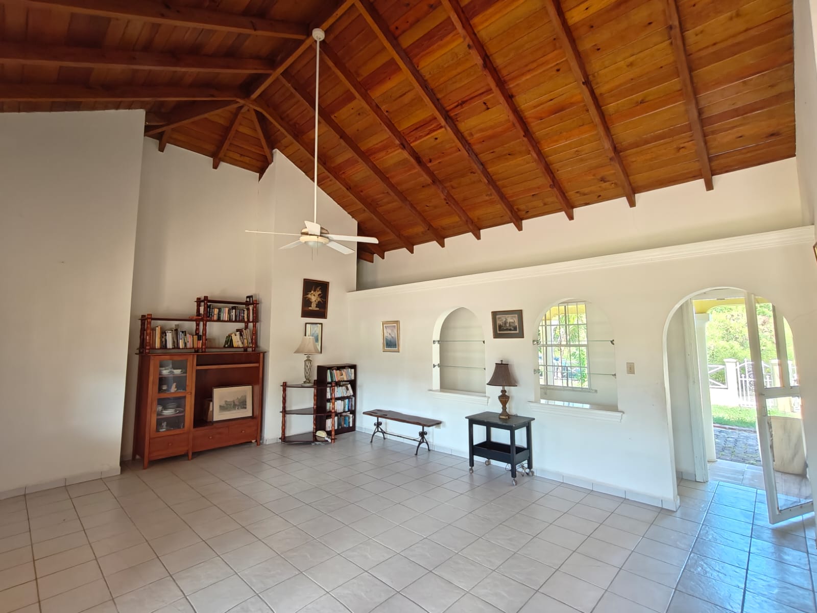 home for sale in Hodges Bay