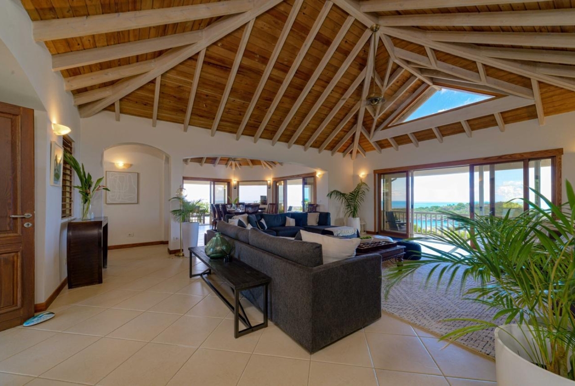 short-term rental properties in Antigua - Living