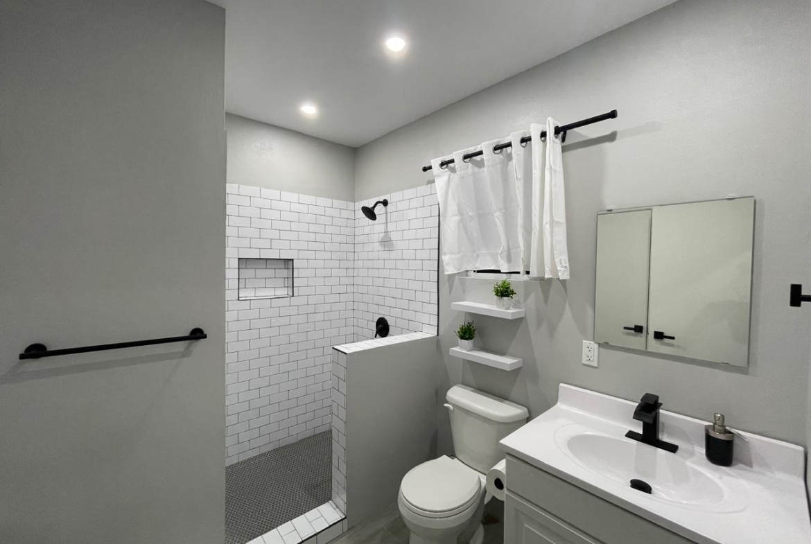 Interior Fully Furnished Single Bedroom home for Rent
