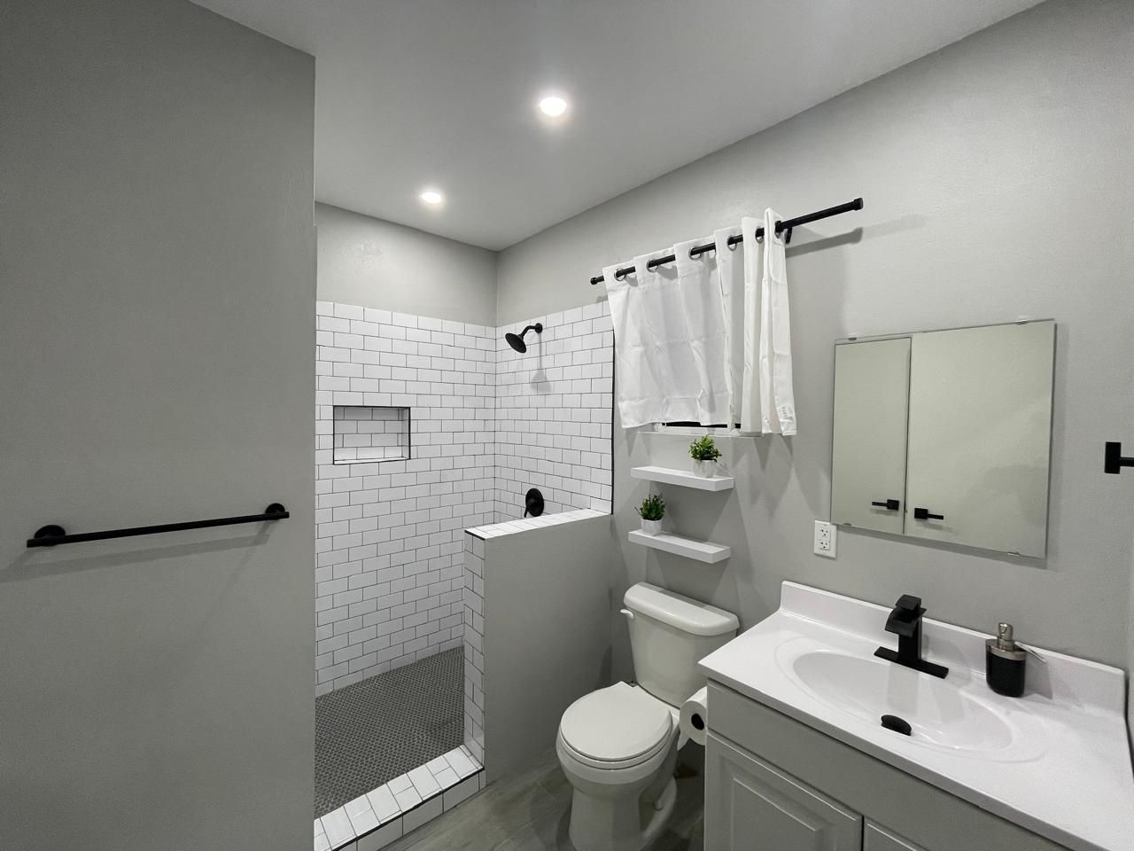 Interior Fully Furnished Single Bedroom home for Rent