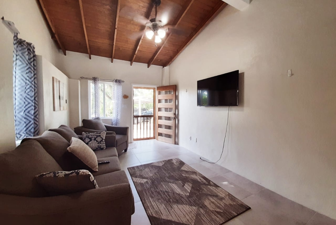 Hodges Bay E-Villa with Pool for Rent