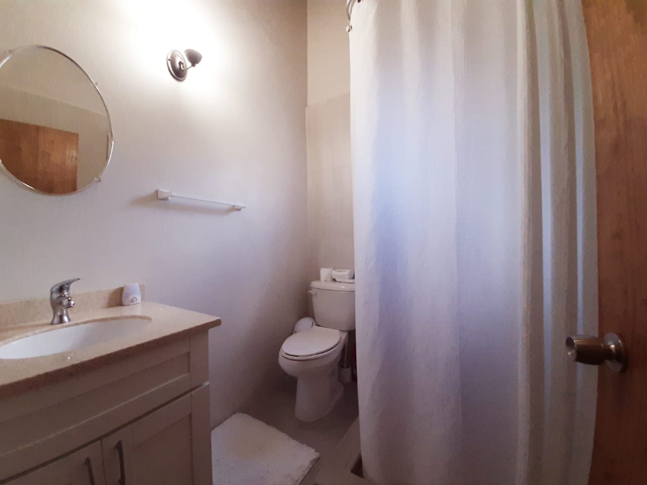 Villa with Pool for Rent on JMVI Realty - Bathroom