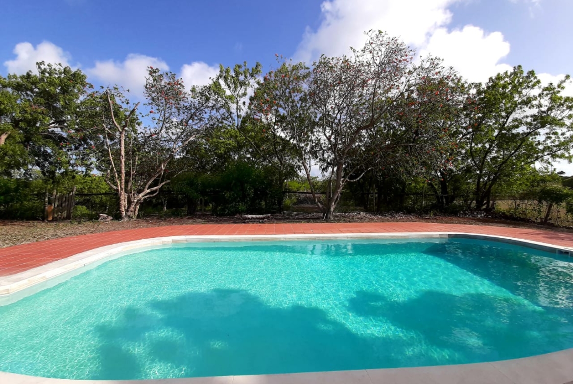 2 BR Villa with Pool for Rent on JMVI Realty