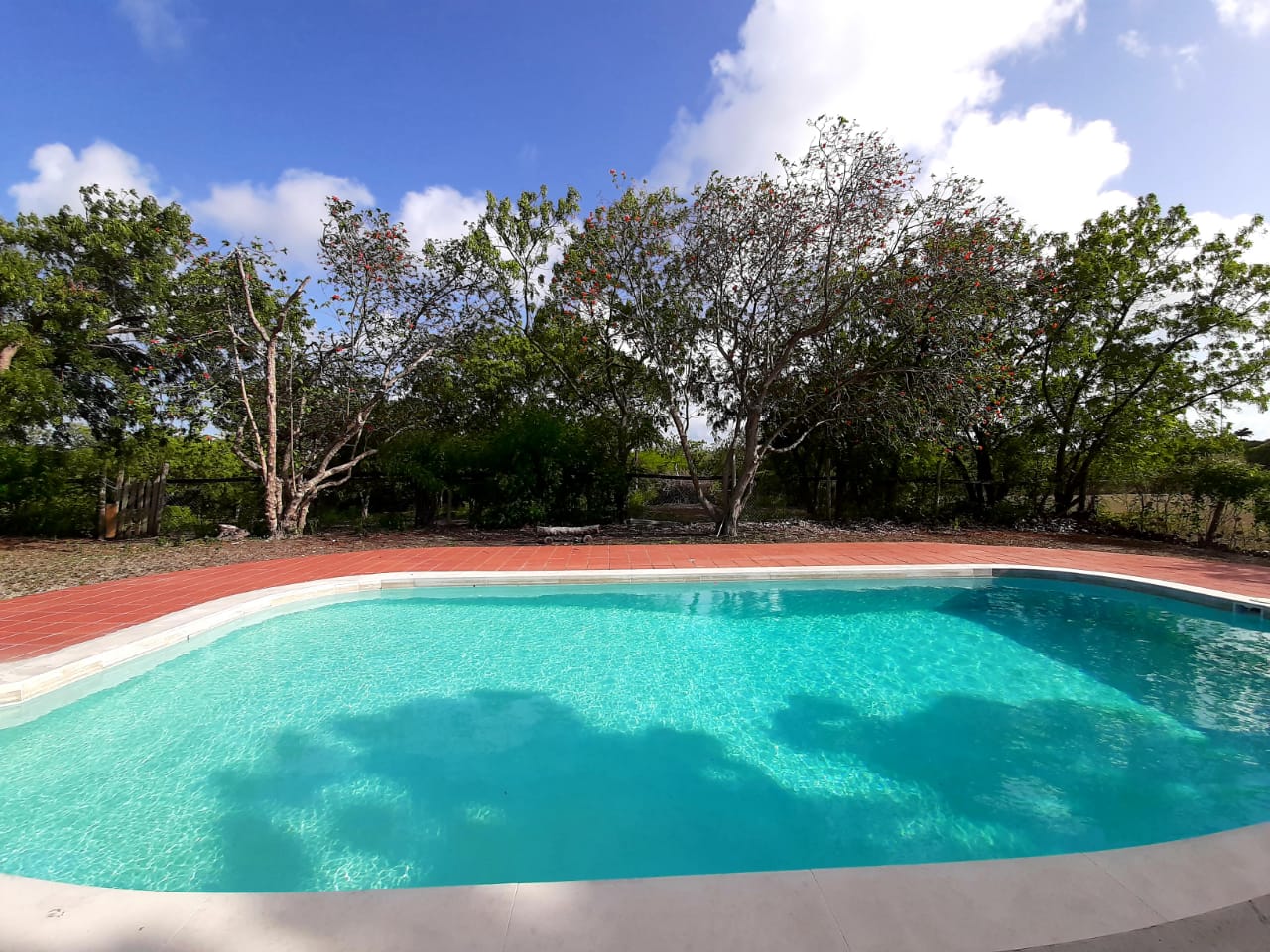 2 BR Villa with Pool for Rent on JMVI Realty