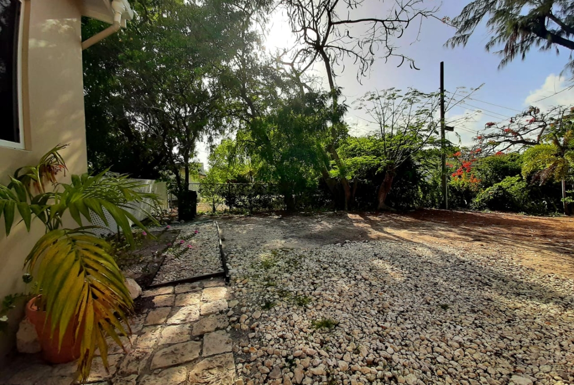 Eco-Friendly 2 BR Villa with Pool for Rent on JMVI Realty