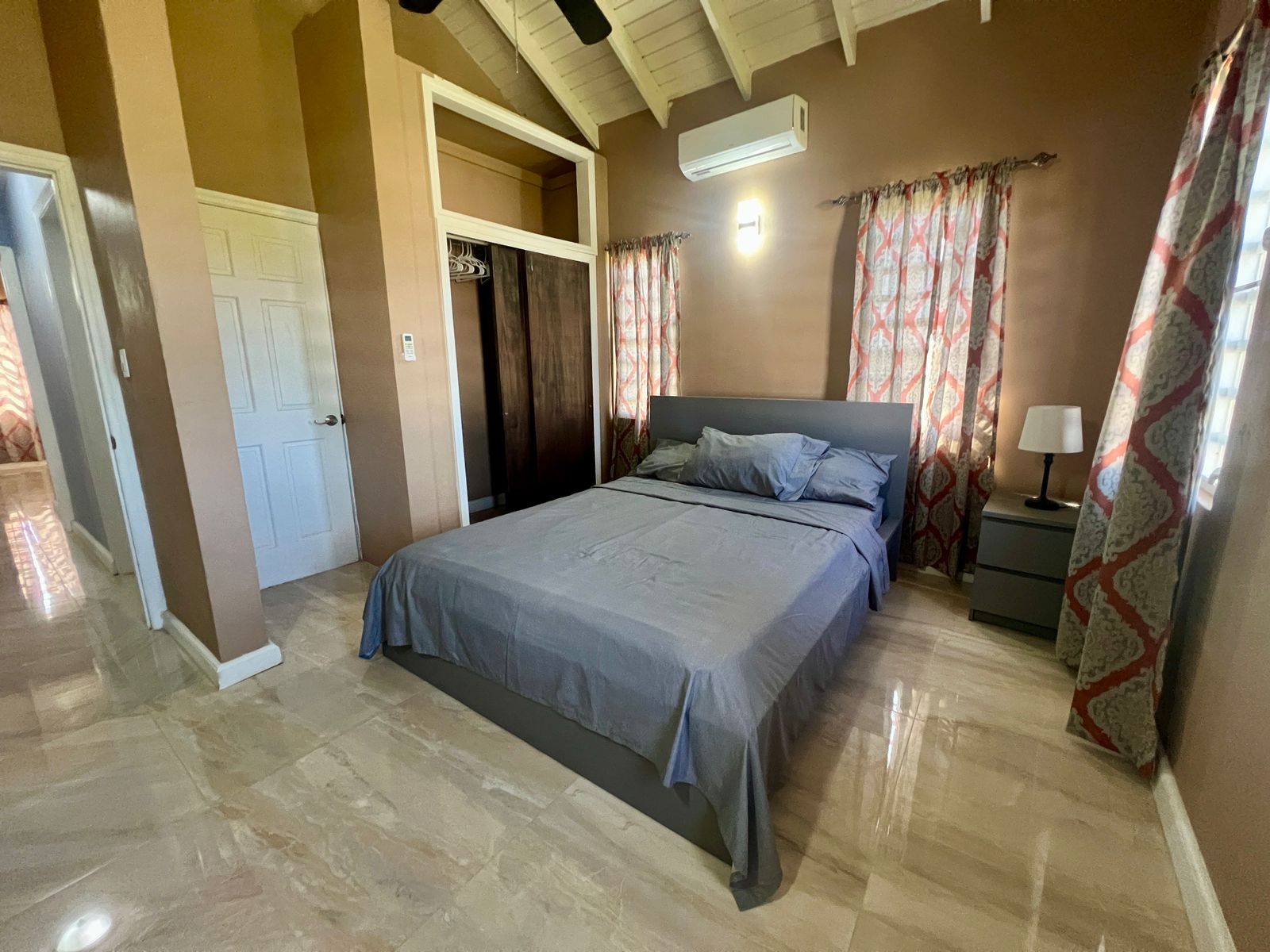 Secure & Stylish Living – 2-Bedroom Apartment in Antigua