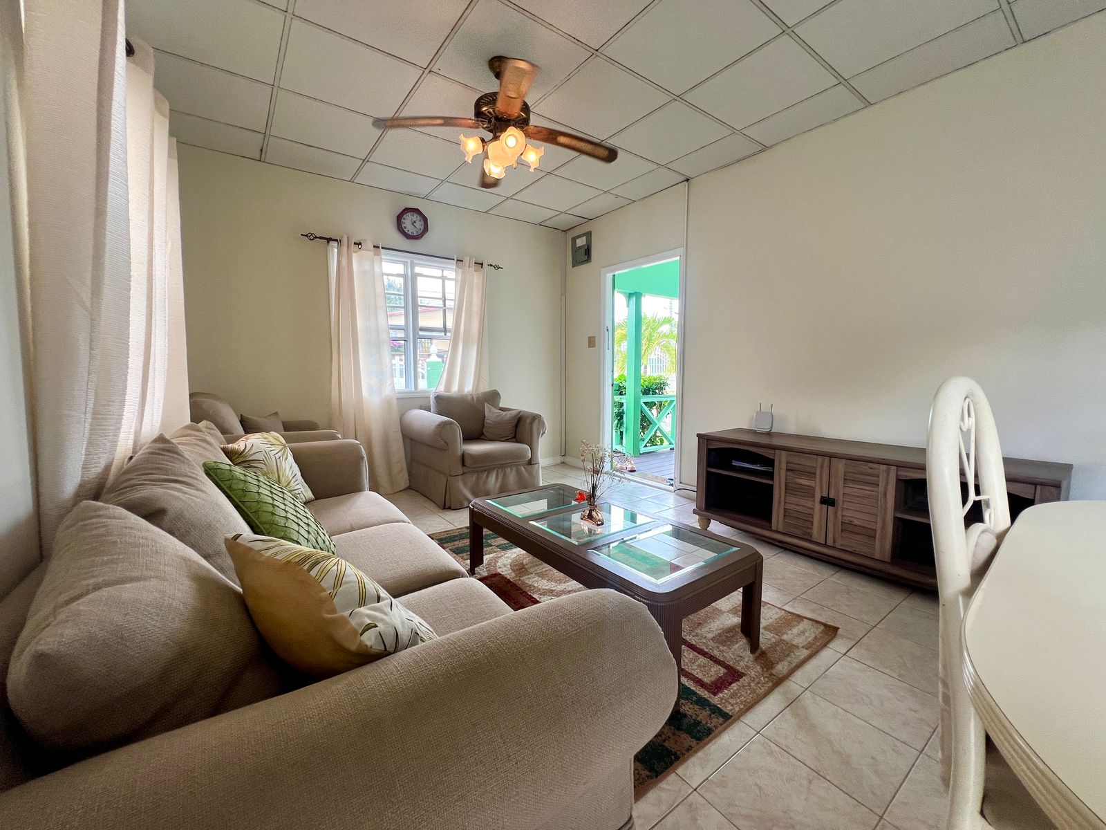 Stylish interior decor at Emerald Breeze Cottage.