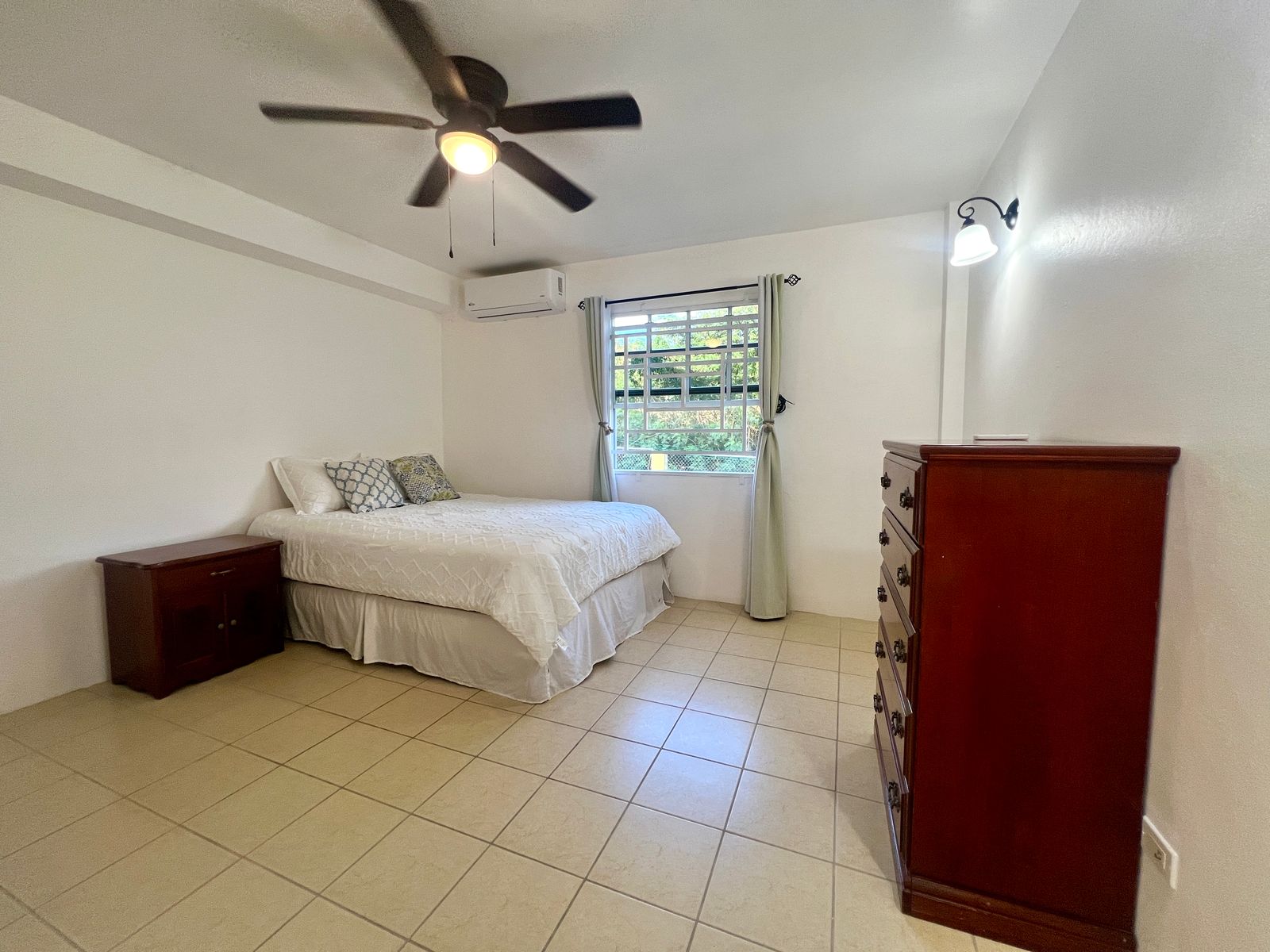 Antigua rental property