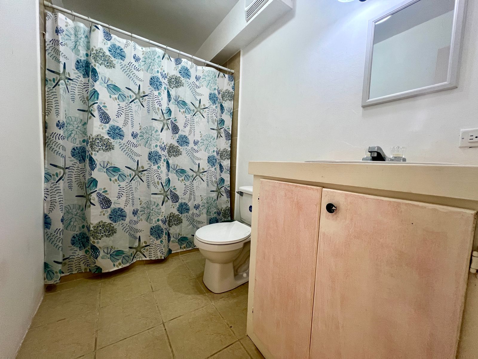 Cozy 2-bedroom residential house Antigua