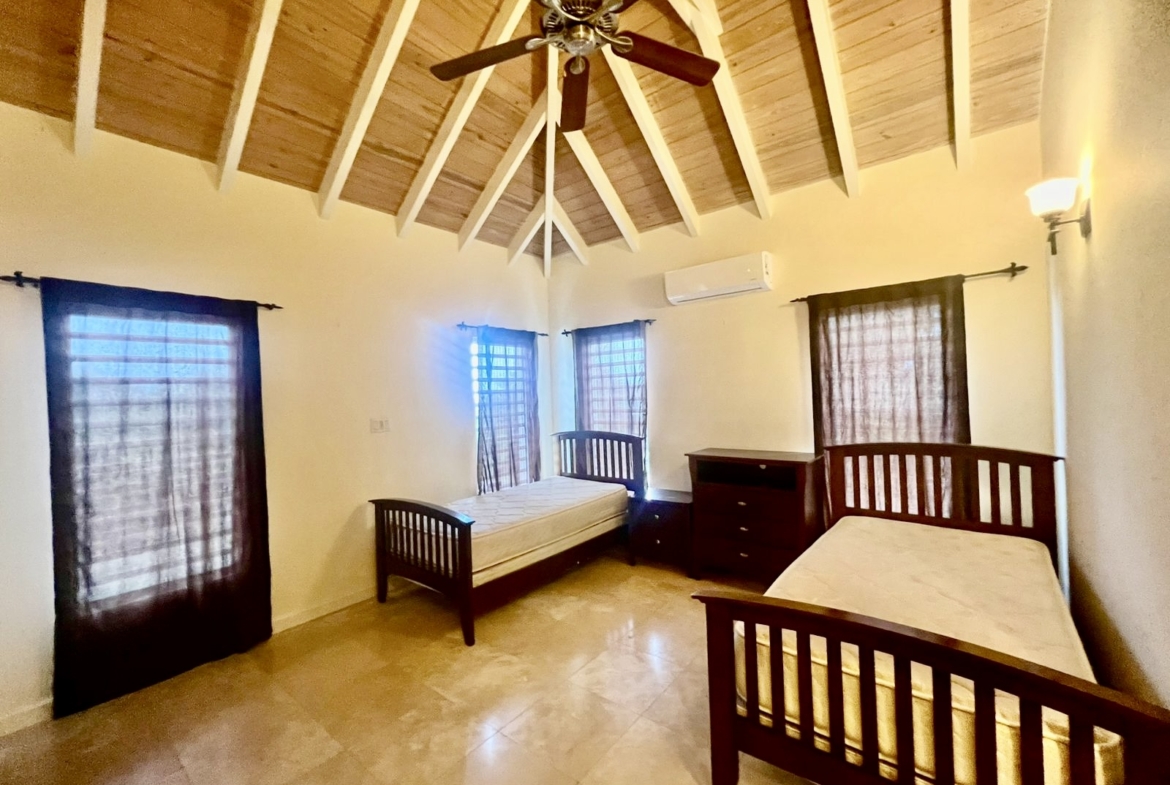 Cedar Valley Heights House for Rent - Bedroom 3