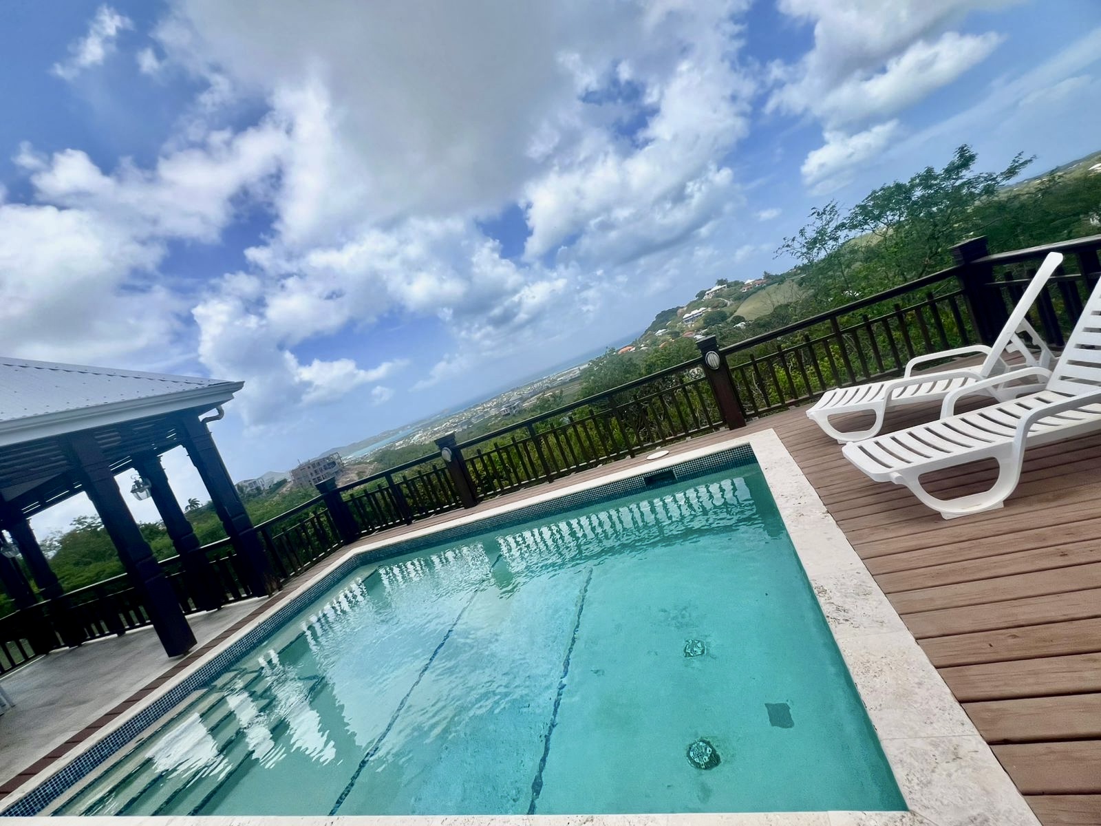 Cedar Valley Heights House for Rent - Swimming Pool