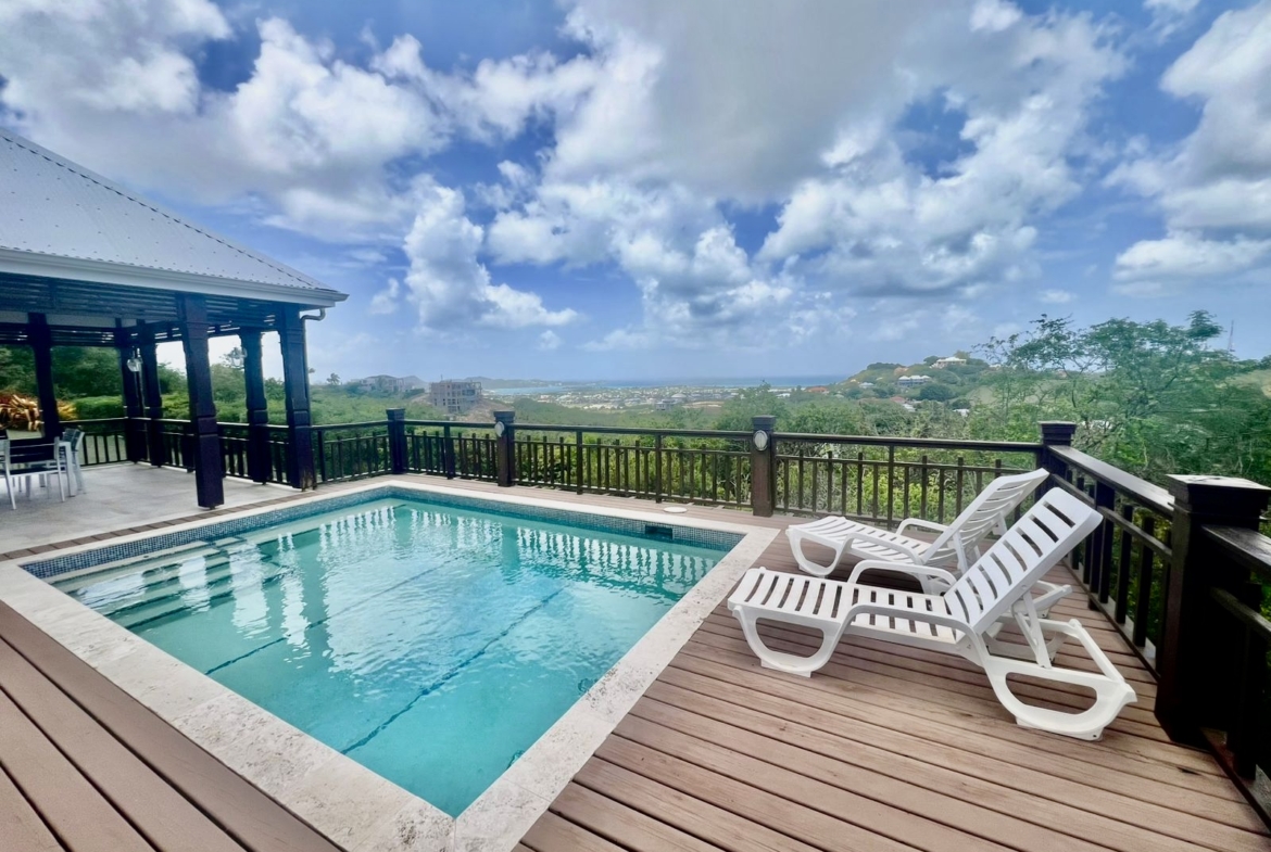 Cedar Valley Heights House for Rent with Swimming Pool