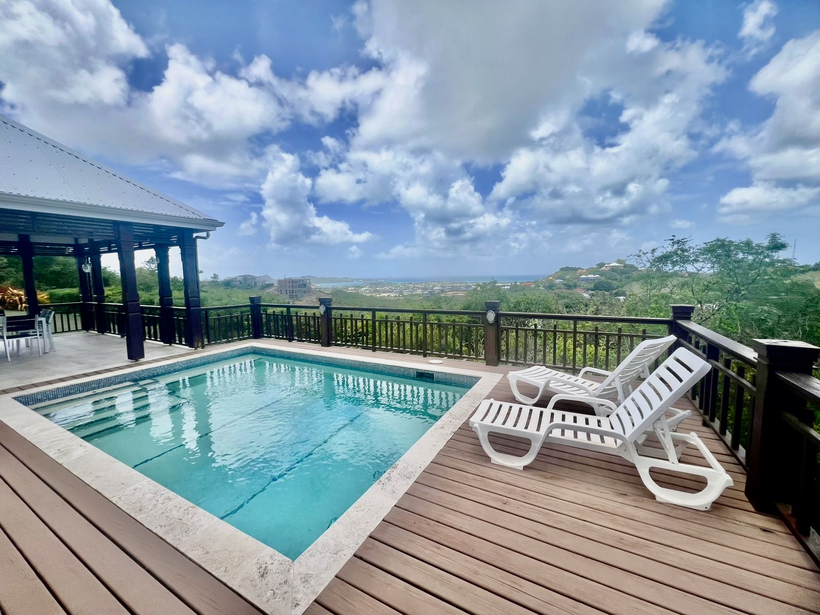 Cedar Valley Heights House for Rent with Swimming Pool