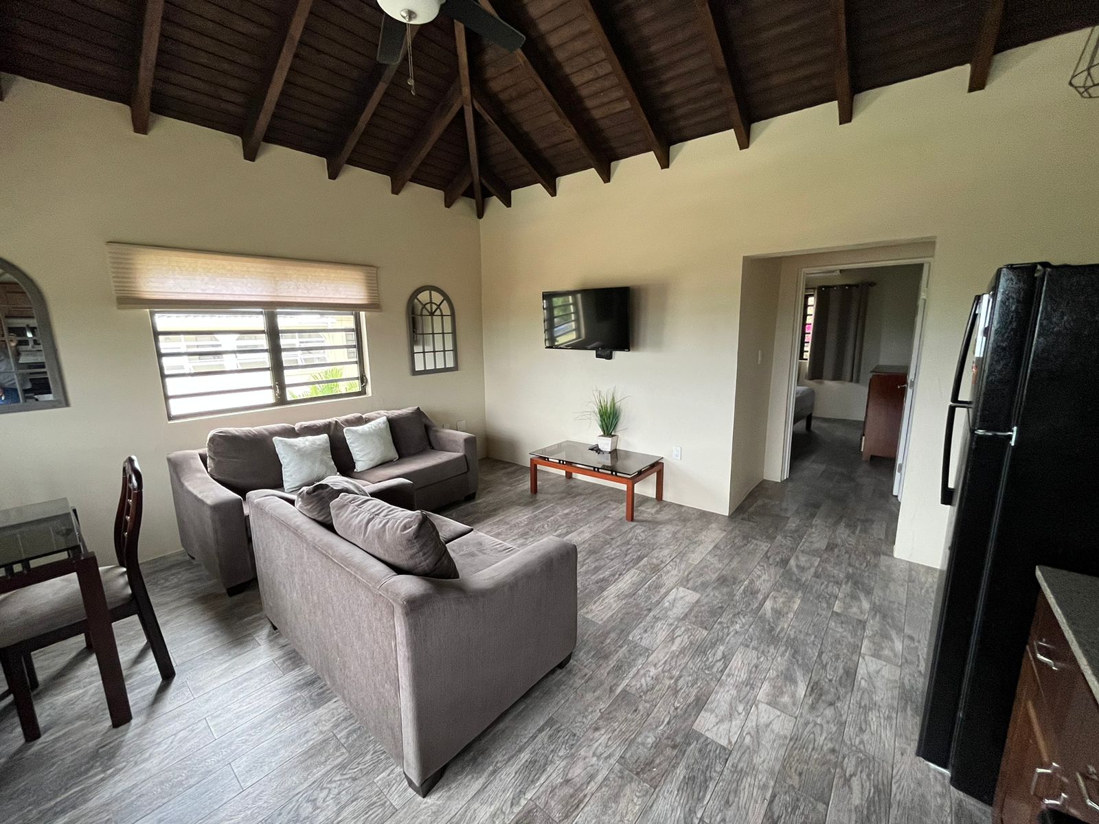 2BR apartment for Rent in Crosbies, Antigua