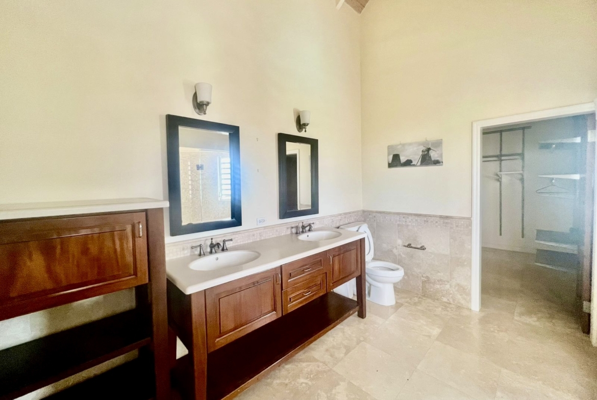 Cedar Valley Heights House for Rent - Well Furnished