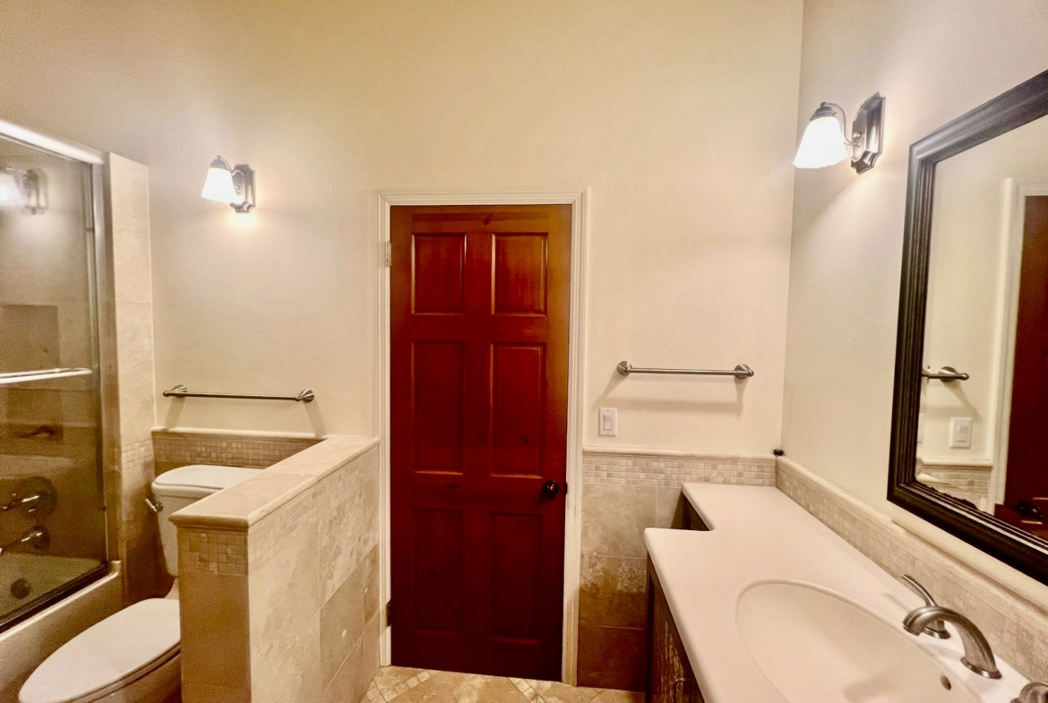 Cedar Valley Heights House for Rent - Furniture