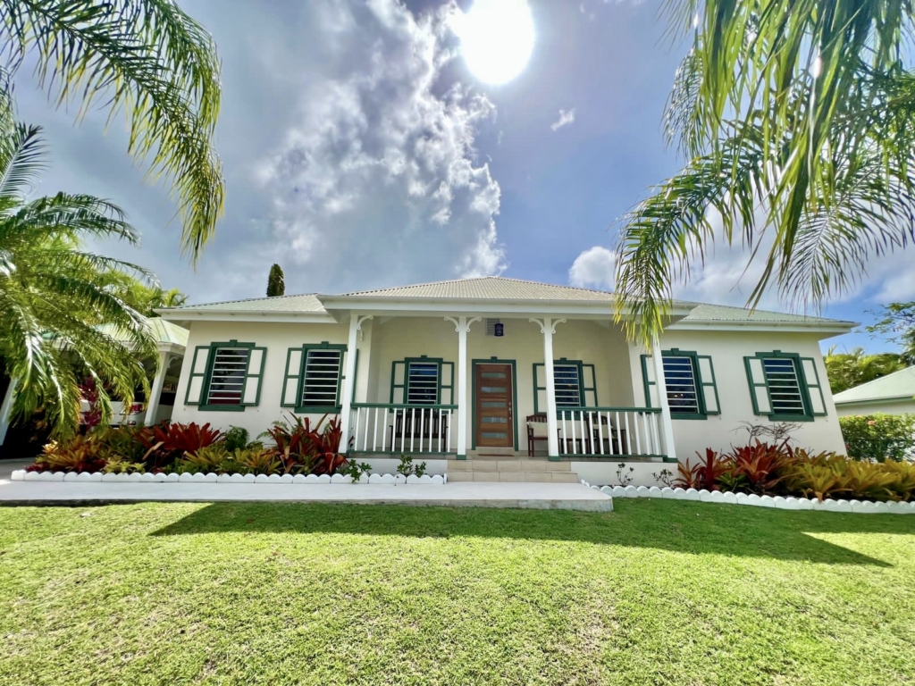 Caribbean House for Rent in Cedar Valley