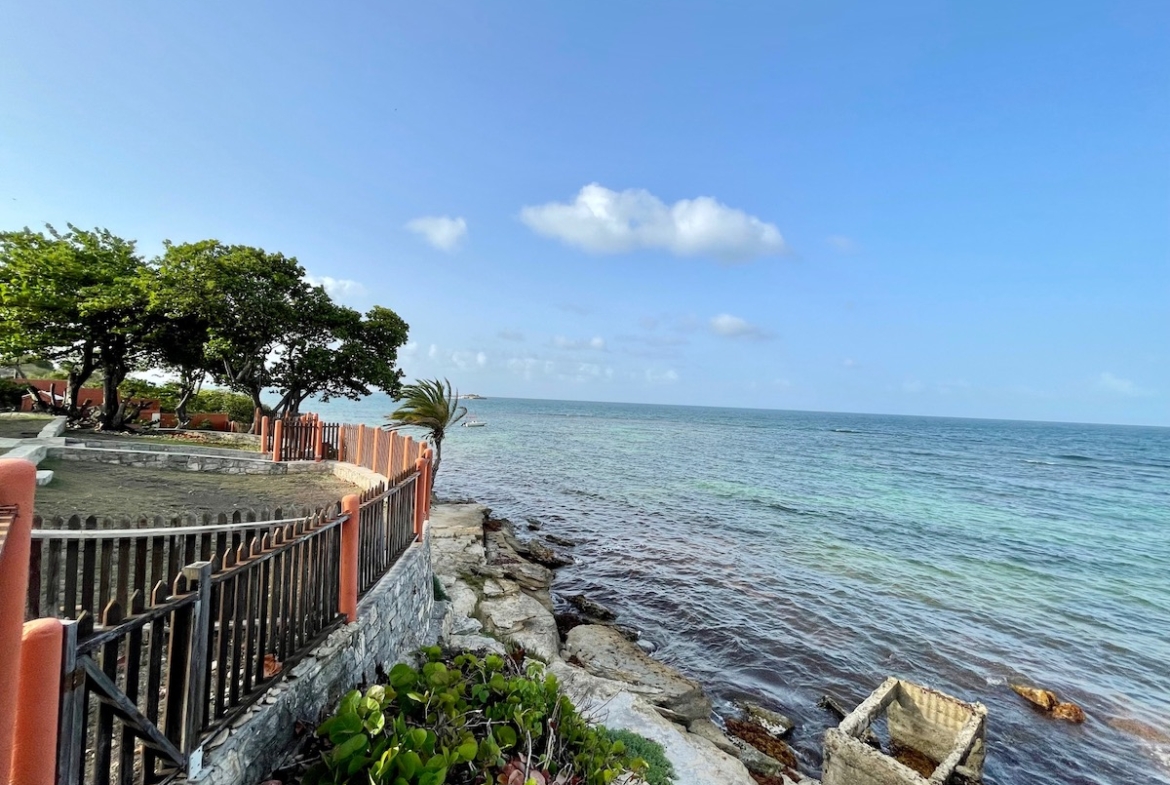 beachfront cottage for Rent in Antigua