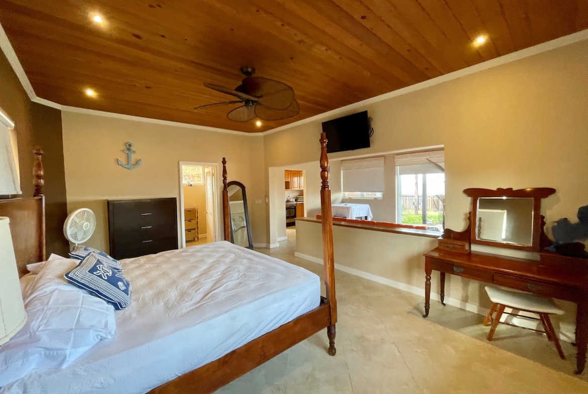 Beachfront cottage for rent in Hodges Bay, Antigua