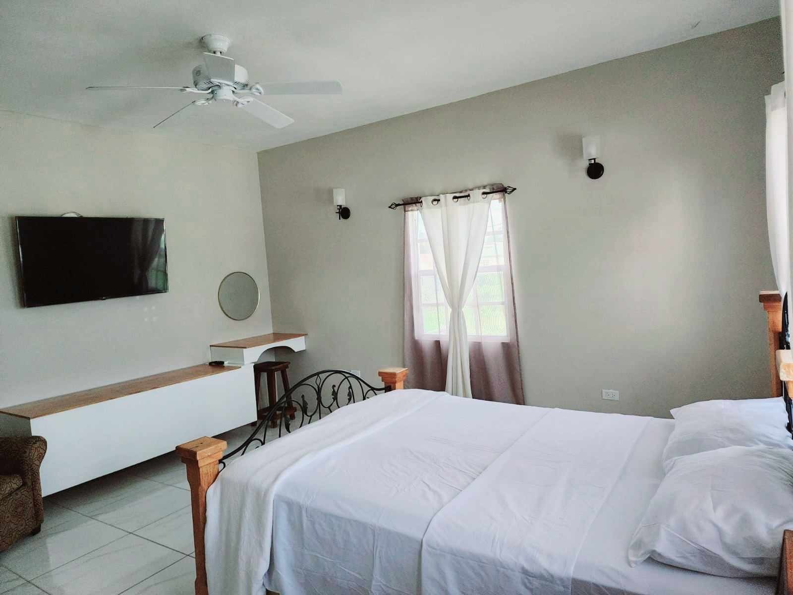 Master bedroom with en-suite bathroom Antigua