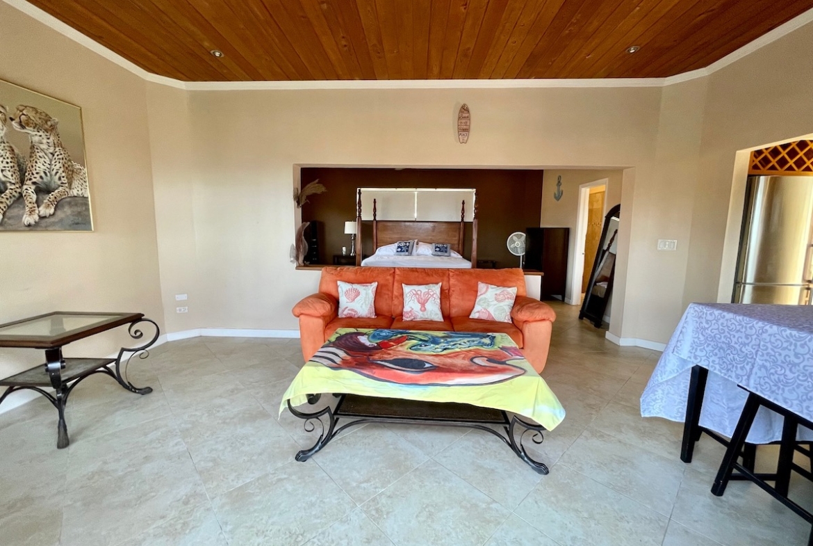 Cozy seaside cottage in Antigua real estate listing