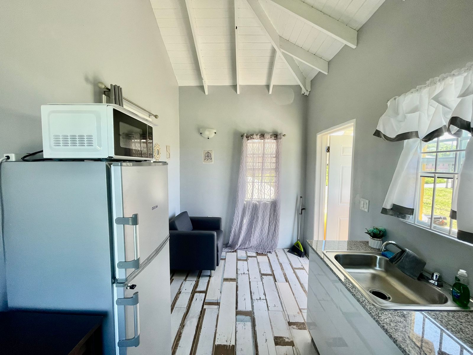 Affordable home for rent in Antigua - Kitchen Full View