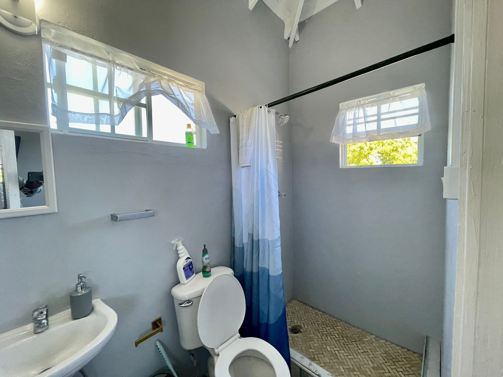 Affordable home for rent in Antigua - Bathroom1