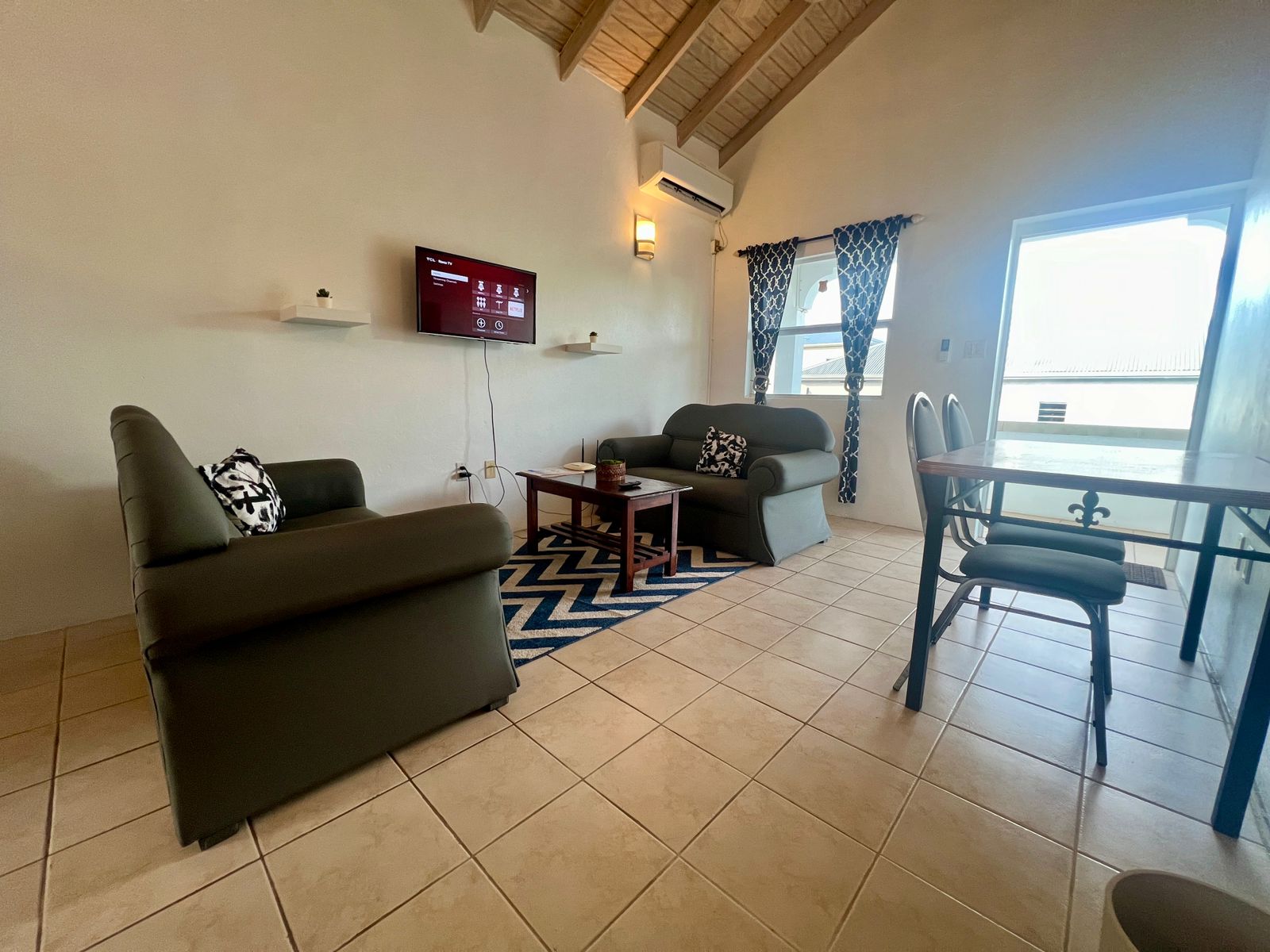 2BR home for rent in Antigua