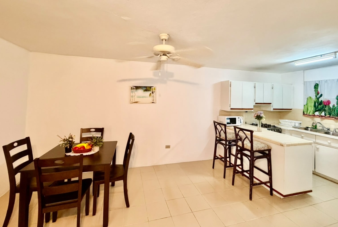 Sunset Apartment Unit 8