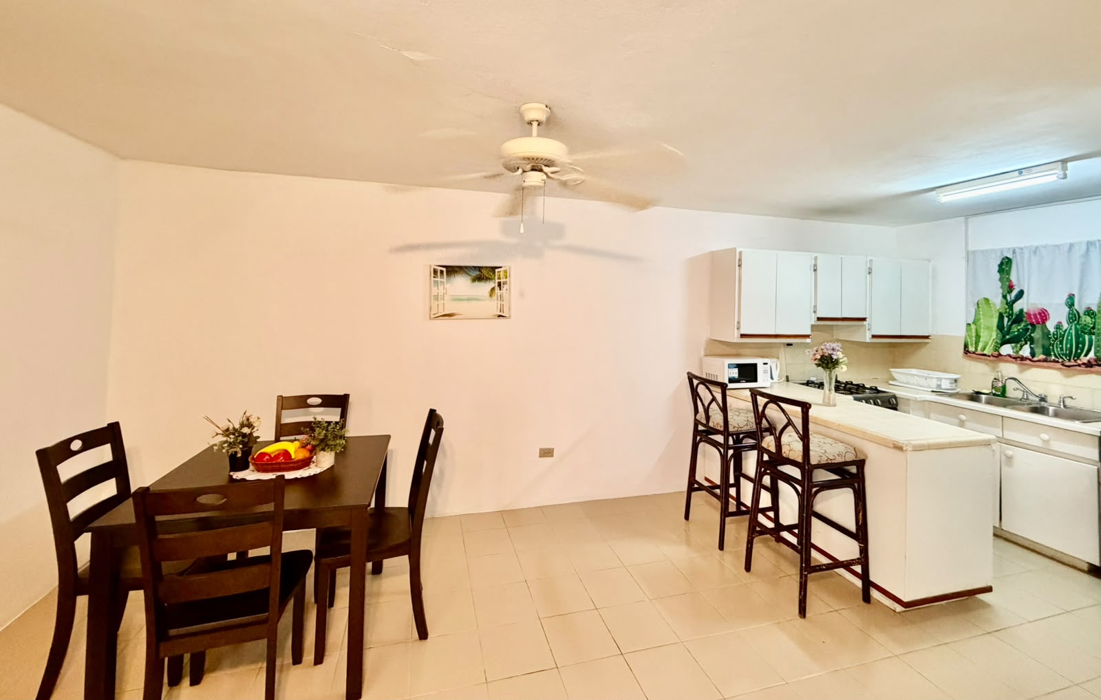 Sunset Apartment Unit 8