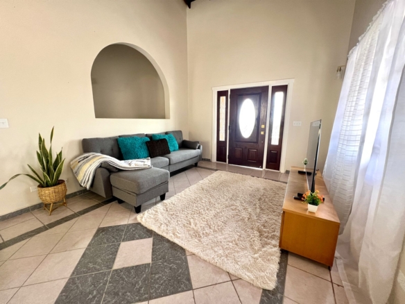 Scotts Hill 3 Bedroom Apartment