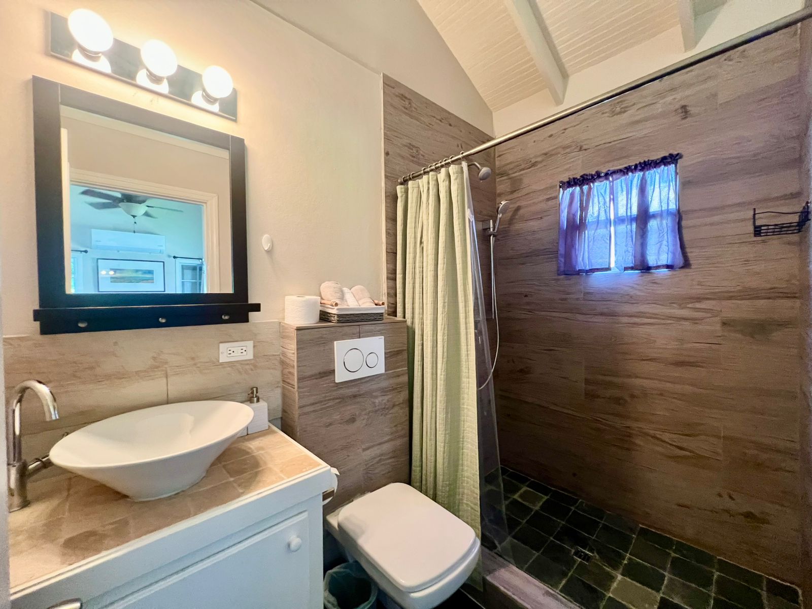 Bathroom in 2-bathroom Royal Gardens cottage for rent in Antigua